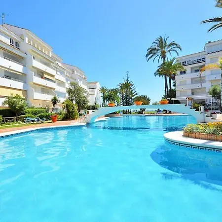 Beautiful -direct Access To The Apartment Marbella
